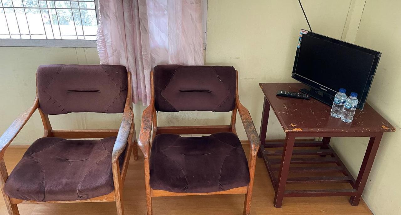 Valencia Homestay Redpartner Parapat Zewnętrze zdjęcie